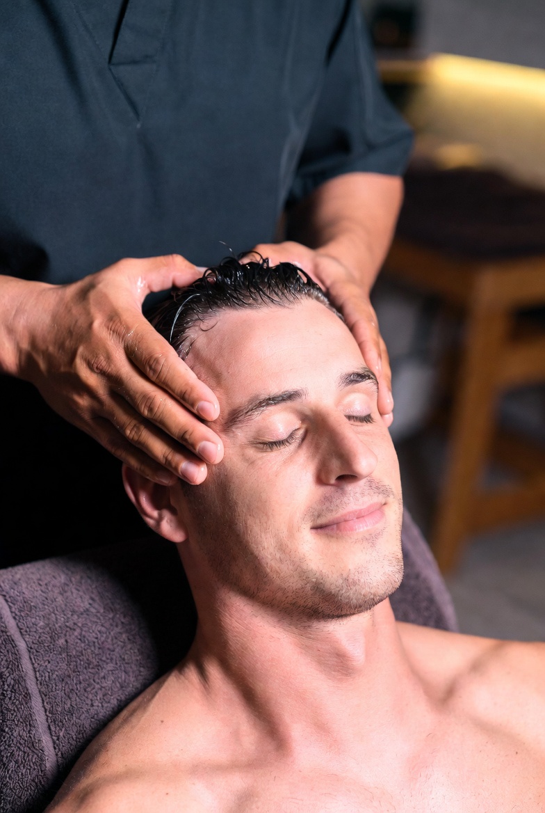 ماساژ سر یا ماساژ کرانیوساکرال